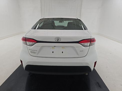 Used 2026 Toyota Corolla LE FWD image 5
