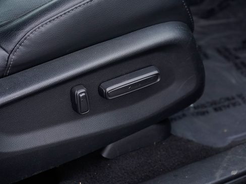 Used 2017 Honda CR-V EX-L image 31