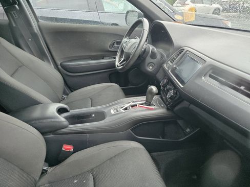 Used 2021 Honda HR-V Sport image 17