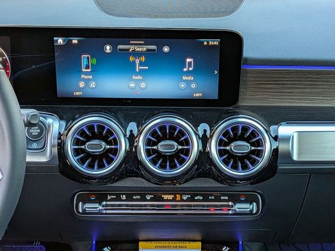 New 2026 Mercedes-Benz GLB 250 250 image 31