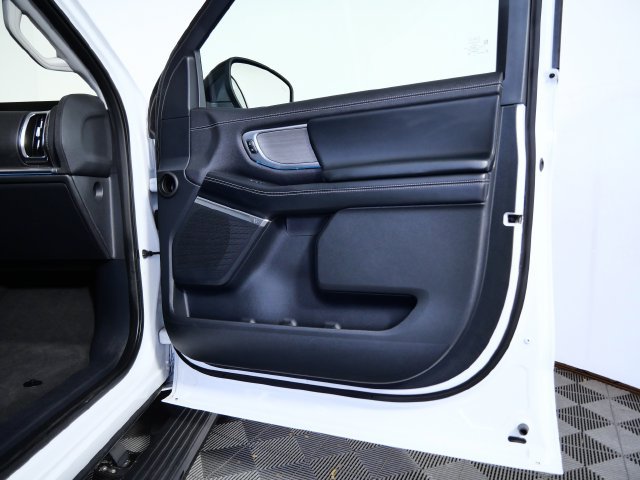 Certified 2025 Ford Expedition Max Platinum AWD/4WD image 10