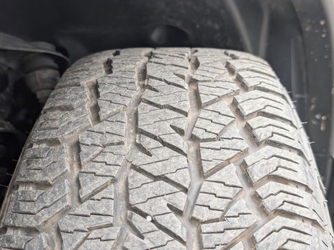 Used 2023 Nissan Frontier PRO-4X w/ Pro-4X Premium Package image 36