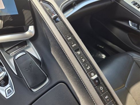 Certified 2025 Chevrolet Corvette Stingray Convertible w/ 1LT image 27