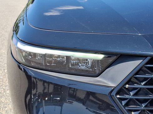 Used 2023 Honda Accord EX image 10
