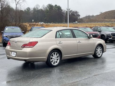Used 2008 Toyota Avalon Limited image 30