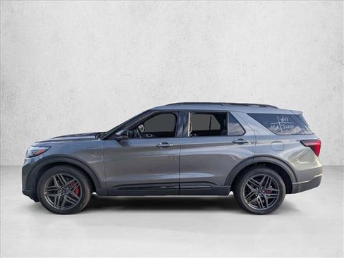 Used 2025 Ford Explorer ST w/ Sun And Sound Package AWD/4WD image 6