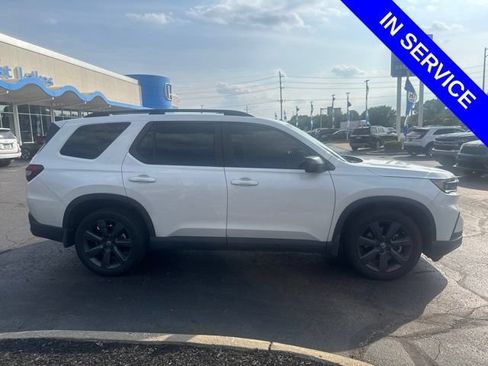 Used 2023 Honda Pilot Sport image 5