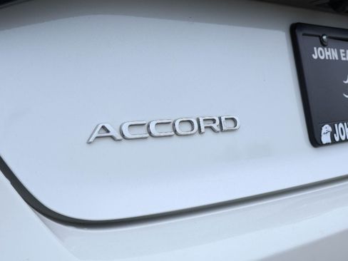 Used 2023 Honda Accord EX image 7