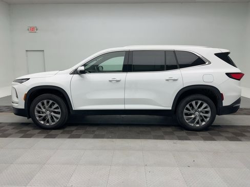 Certified 2025 Buick Enclave Preferred image 2