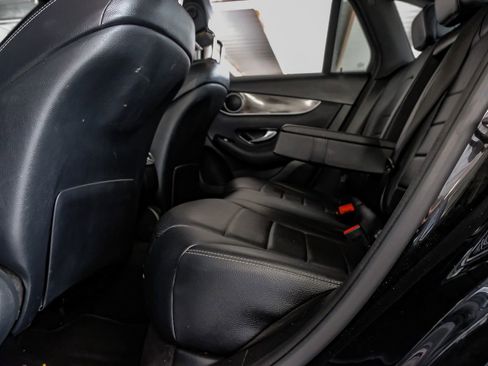 Used 2019 Mercedes-Benz GLC 300 image 36