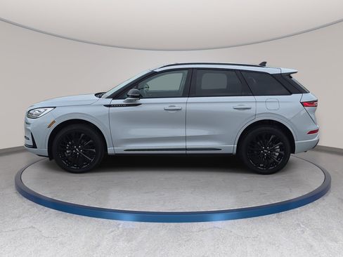 New 2026 Lincoln Corsair Reserve w/ Jet Appearance Package AWD/4WD image 8