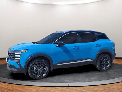 Used 2025 Nissan Kicks SR FWD image 15
