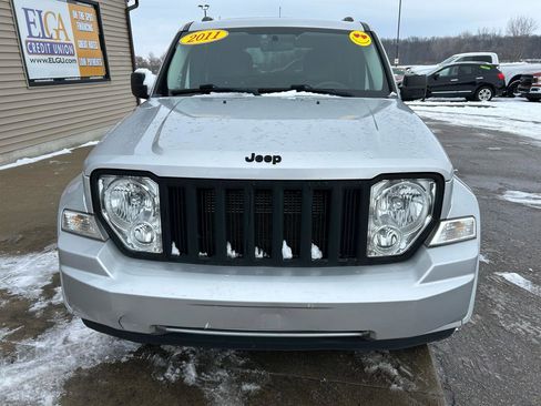 Used 2011 Jeep Liberty 70th Anniversary image 2
