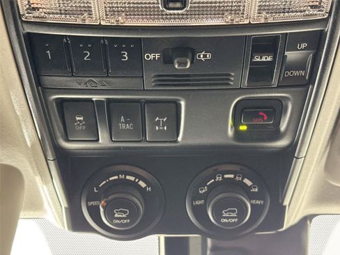 Certified 2024 Toyota 4Runner TRD Off-Road Premium AWD/4WD image 22