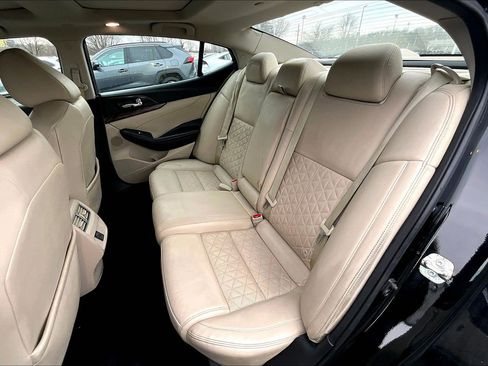 Used 2018 Nissan Maxima Platinum image 25