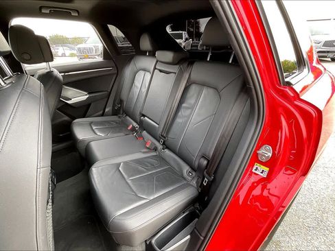 Used 2019 Audi Q3 2.0T Premium image 17