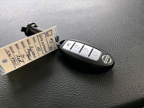 Certified 2022 Nissan Rogue Sport SV image 11