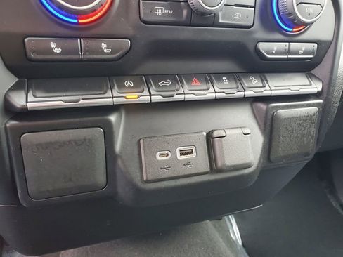 Used 2022 Chevrolet Silverado 1500 LT w/ Z71 Off-Road Package image 24