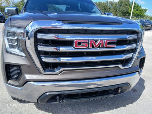Used 2019 GMC Sierra 1500 SLE w/ SLE Value Package image 22