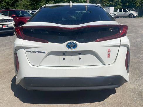 Used 2021 Toyota Prius Prime LE w/ Carpet Mat Package (TMS) FWD image 7