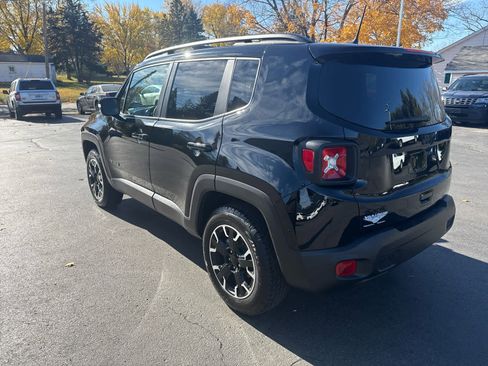 Used 2023 Jeep Renegade Latitude image 5