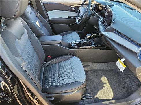 New 2026 Chevrolet Trax LT w/ Driver Confidence Package image 16