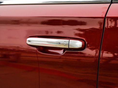 Used 2019 Cadillac Escalade Platinum image 46