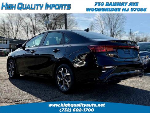 Used 2021 Kia Forte LXS image 5
