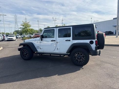 Used 2015 Jeep Wrangler Unlimited Sport w/ Quick Order Package 24S AWD/4WD image 17