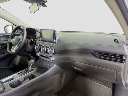 Used 2024 Nissan Sentra SV image 28