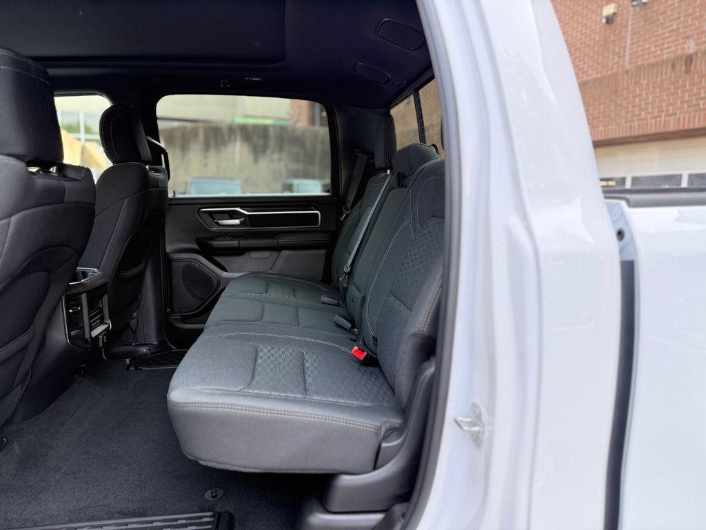 New 2026 RAM 1500 Big Horn AWD/4WD image 30