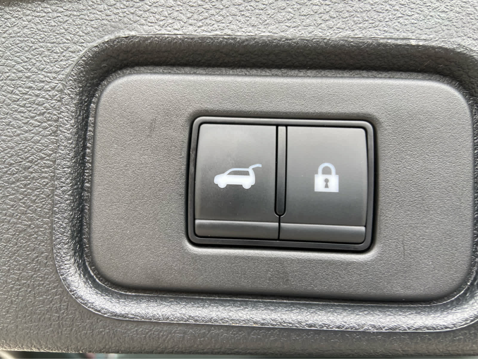Used 2025 Nissan Pathfinder SL w/ Cargo Package AWD/4WD image 14