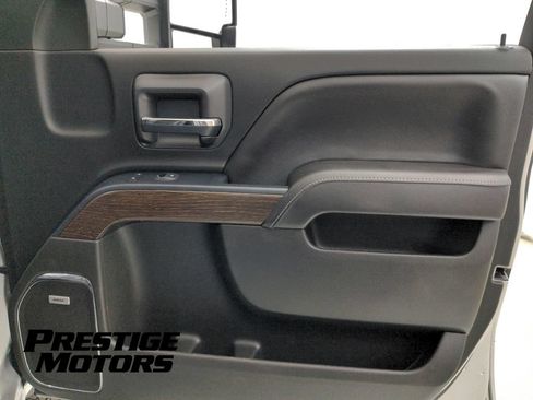 Used 2019 GMC Sierra 3500 Denali AWD/4WD image 30