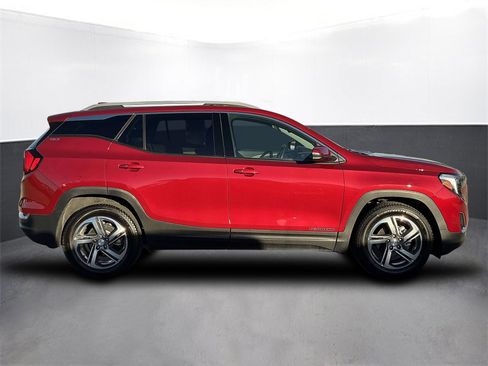 Used 2021 GMC Terrain SLT image 7