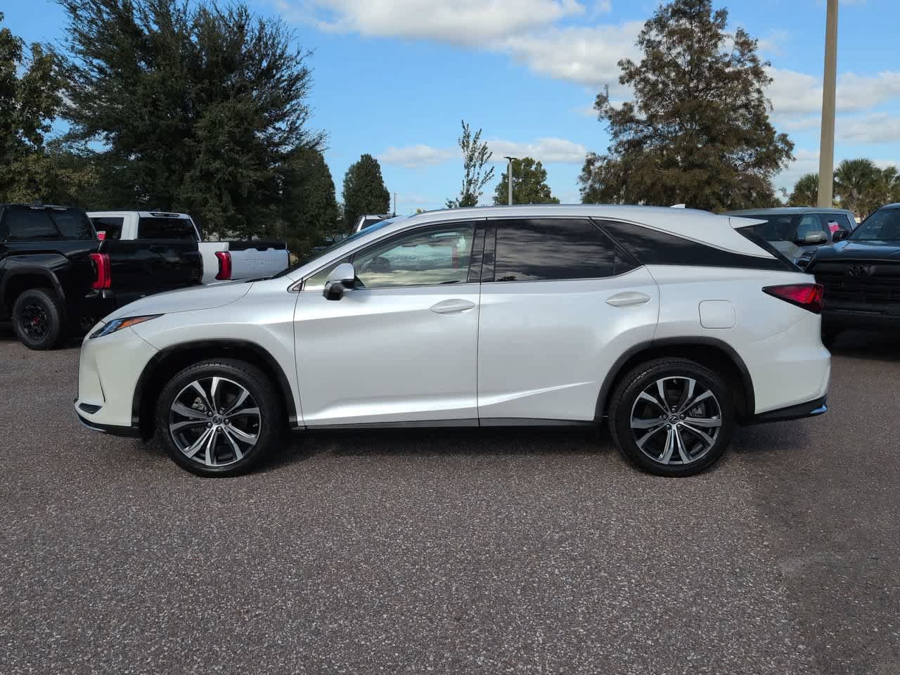 Used 2020 Lexus RX 350L FWD w/ Premium Package image 3