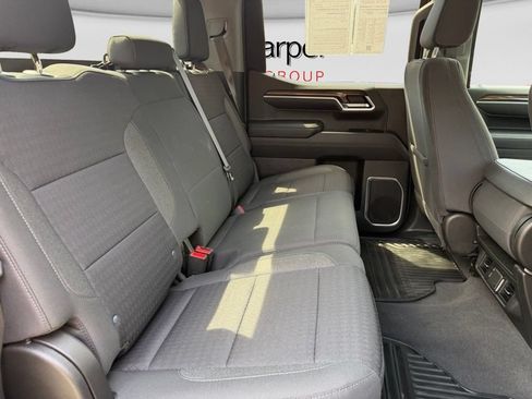 Used 2022 Chevrolet Silverado 1500 LT AWD/4WD image 17