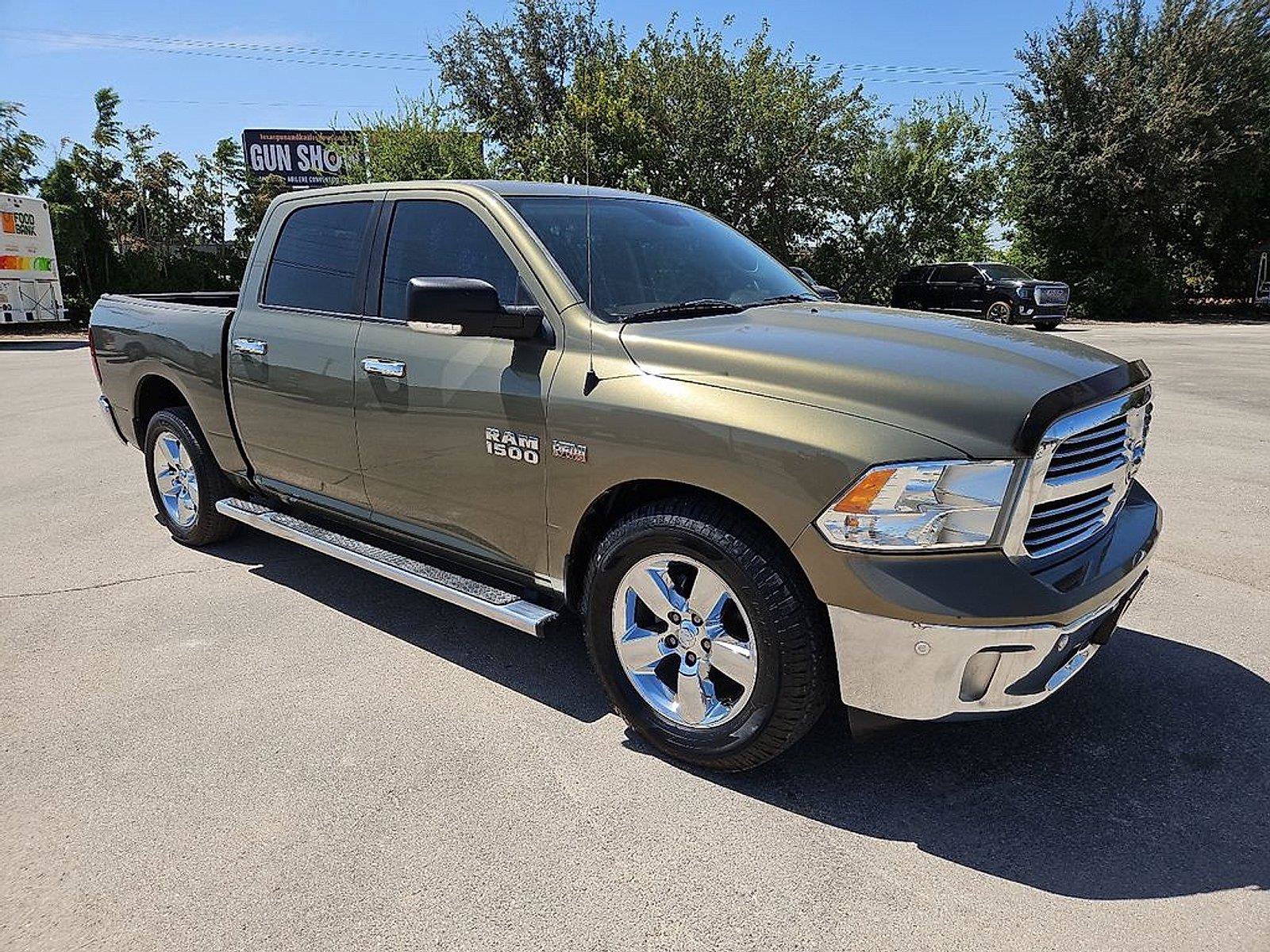 Used 2015 RAM 1500 Lone Star RWD image 10