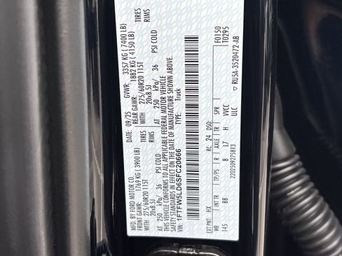 New 2025 Ford F150 Lariat w/ Equipment Group 502A High image 38