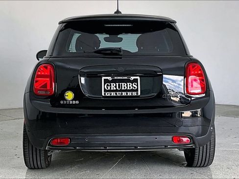Used 2024 MINI Cooper SE w/ Signature Upholstery Package FWD image 5