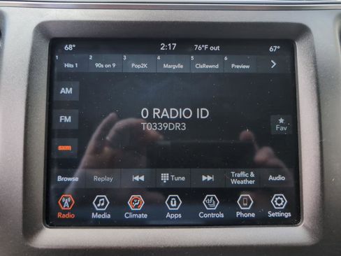 Used 2020 Jeep Cherokee Trailhawk w/ Cold Weather Group AWD/4WD image 26