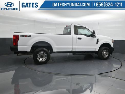Used 2022 Ford F250 XL w/ Power Equipment Group AWD/4WD image 3