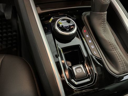 Used 2025 Chevrolet Colorado Trail Boss image 31