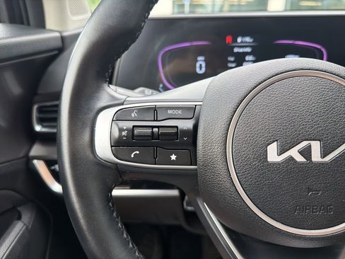 Certified 2024 Kia Sportage EX AWD/4WD image 32