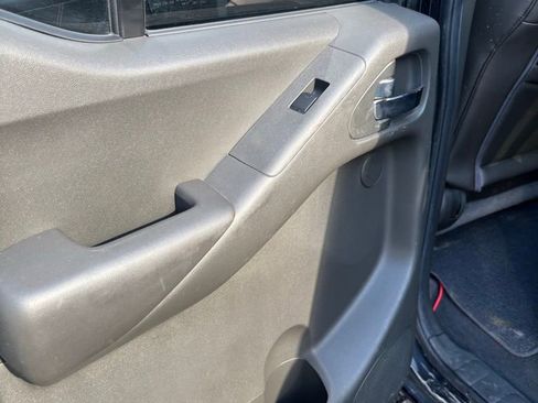 Used 2019 Nissan Frontier PRO-4X w/ Pro-4x Luxury Package image 24