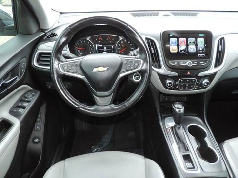 Used 2018 Chevrolet Equinox Premier image 20