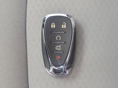 Used 2022 Chevrolet Malibu LT FWD image 32