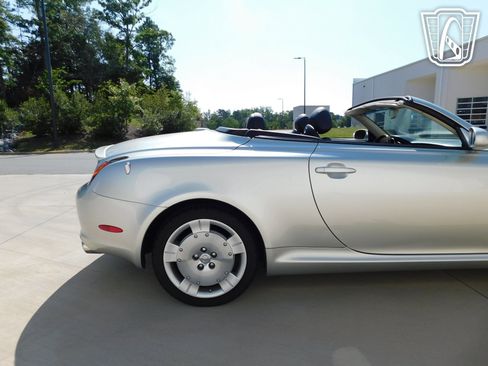 Used 2003 Lexus SC 430 Convertible RWD image 28