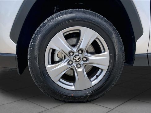 Used 2024 Toyota RAV4 XLE FWD image 11