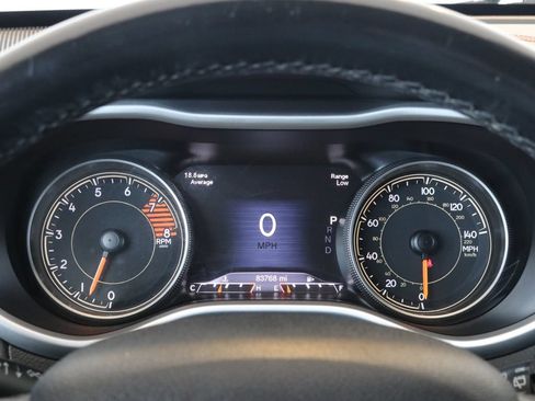 Used 2018 Jeep Cherokee Trailhawk AWD/4WD image 23