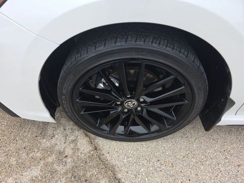 Used 2023 Toyota Camry XSE image 5